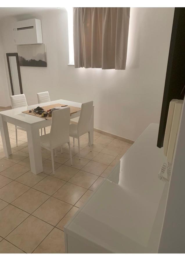 Appartamento Vacanze Breda Janov Exteriér fotografie
